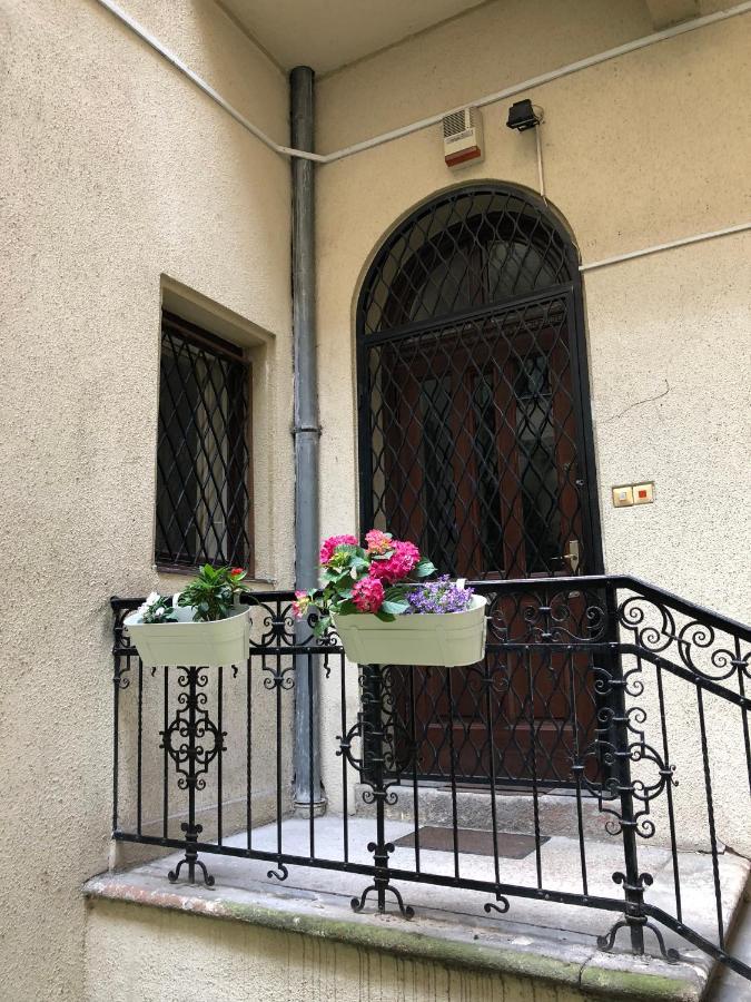 Urania Apartment Budapesta Exterior foto